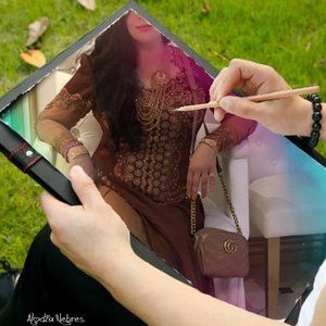 Meet your Posher, Nooria